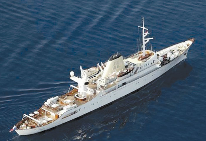 Former Onassis Yacht for Sale at $32.4 Million