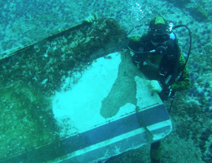 Wreckage from Sailboat Sunk in Ensenada Race Revealed
