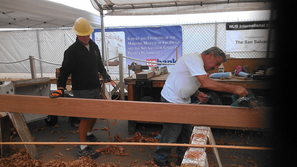 San Salvador receives final plank