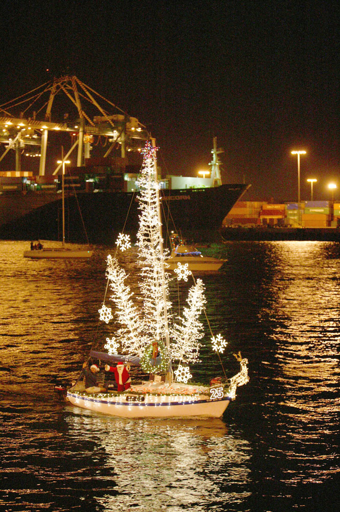 Boater registration open for 52nd annual Holiday Afloat Parade