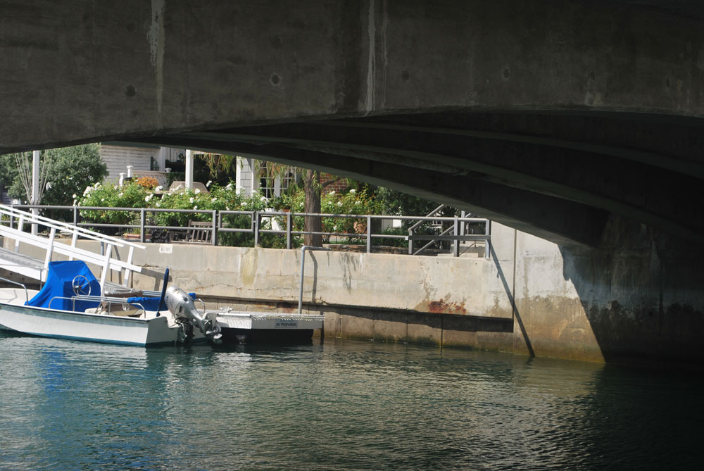 Long Beach committee reviews seawall dock fee