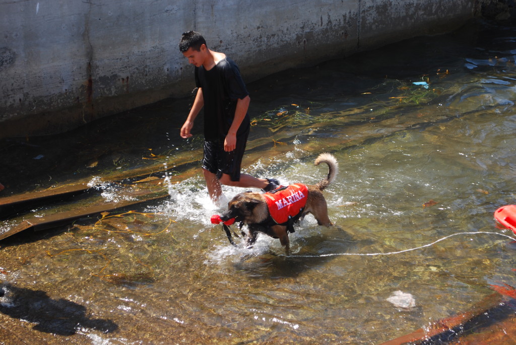 Mexican Navy works with American boaters