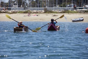 (2) kardboard kayak